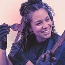 Cheveux blancs sur cheveu afro: les alternatives naturelles aux colorations chimiques