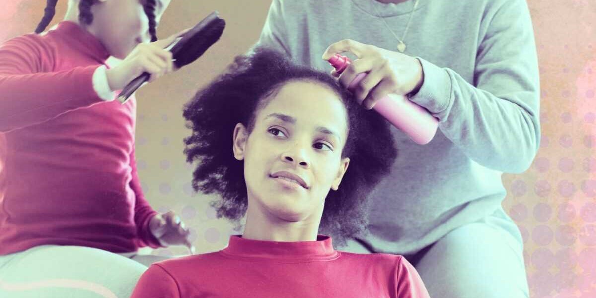 Guide simple pour démêler ses cheveux crépus et frisés