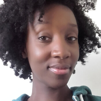 coiffure afro, cheveux crépus, cheveux fins